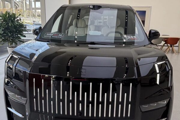 NR8AVjViQ1FBM09EY3pNVGN3TnpsTW5SRnBOWGtjTFEhIQUAcXVuZ3o! zeekr 009